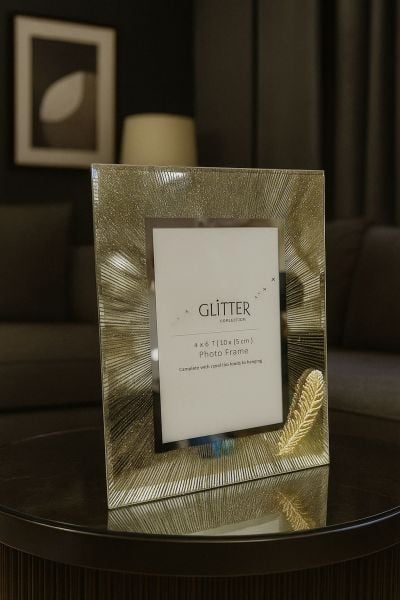 CAM AYNALI TÜYLÜ  GOLD SİMLİ RESİM ÇERÇEVESİ